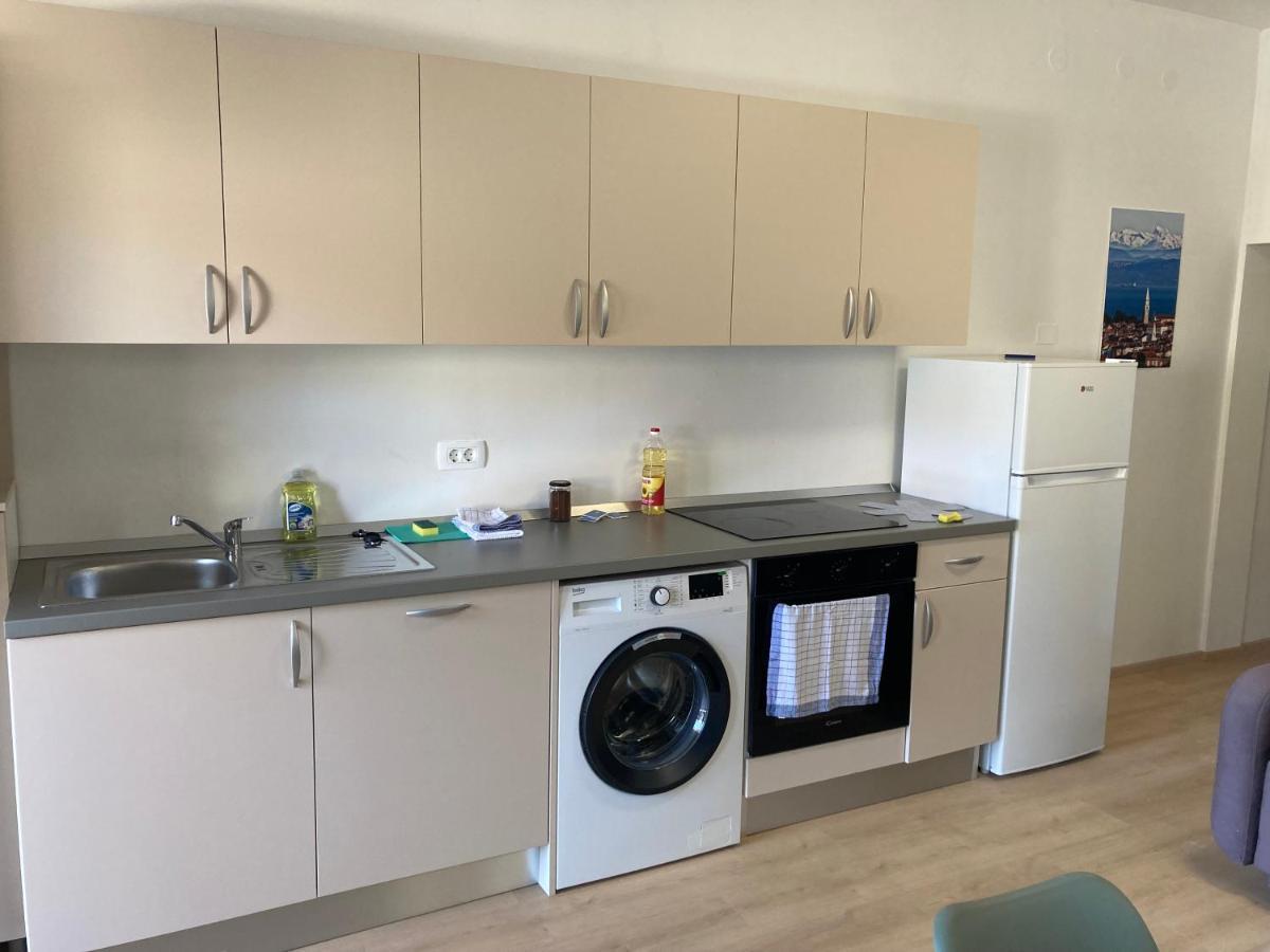 Bellevue 1 Apartment Изола Екстериор снимка