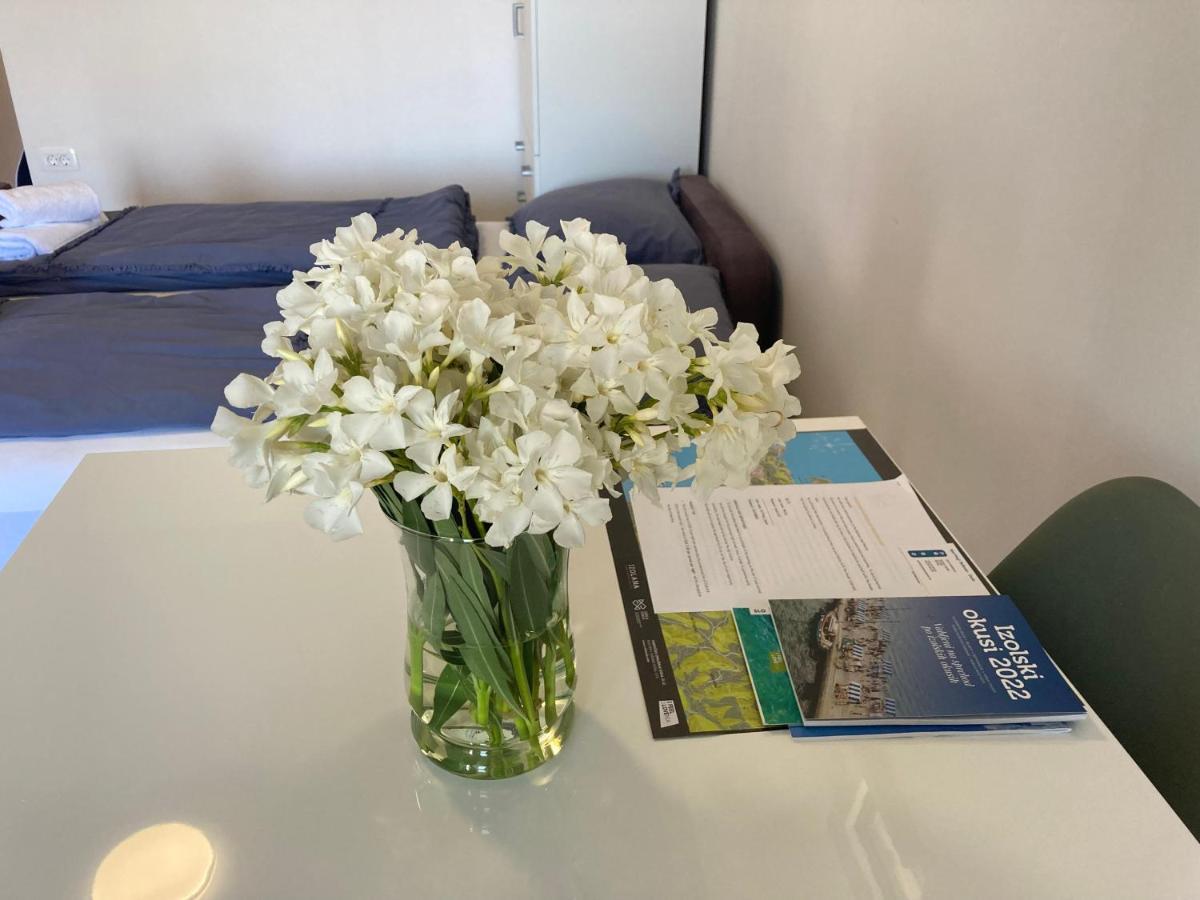 Bellevue 1 Apartment Изола Екстериор снимка